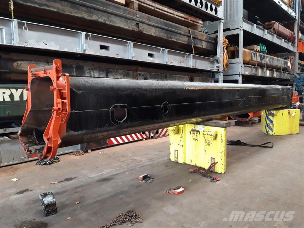 Demag AC 205 telescopic section 2 Peças e equipamentos para guindastes
