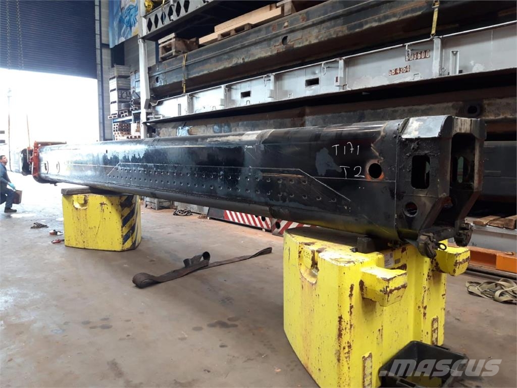 Demag AC 205 telescopic section 2 Peças e equipamentos para guindastes