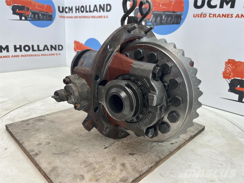 Demag AC 25 End differential 18x33 axle 2 Peças e equipamentos para guindastes