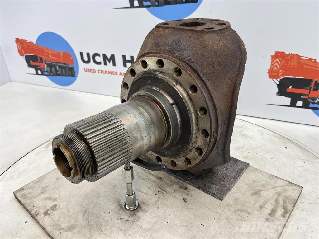 Demag AC 25 Steering knuckle 16 holes axle 2 Axles