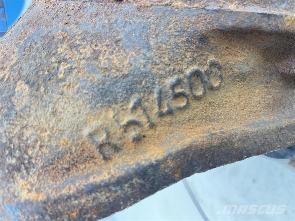 Demag AC 25 Steering knuckle 16 holes axle 2 Axles