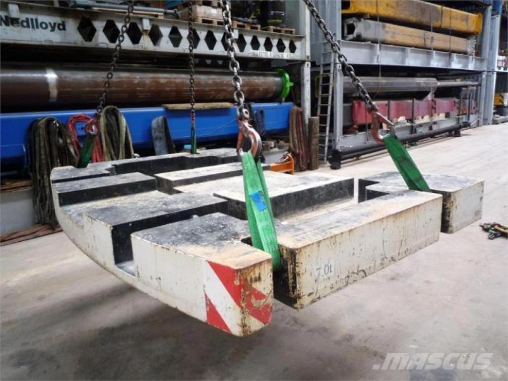 Demag AC 350-1 counterweight 7 ton Piezas y equipos para grúas