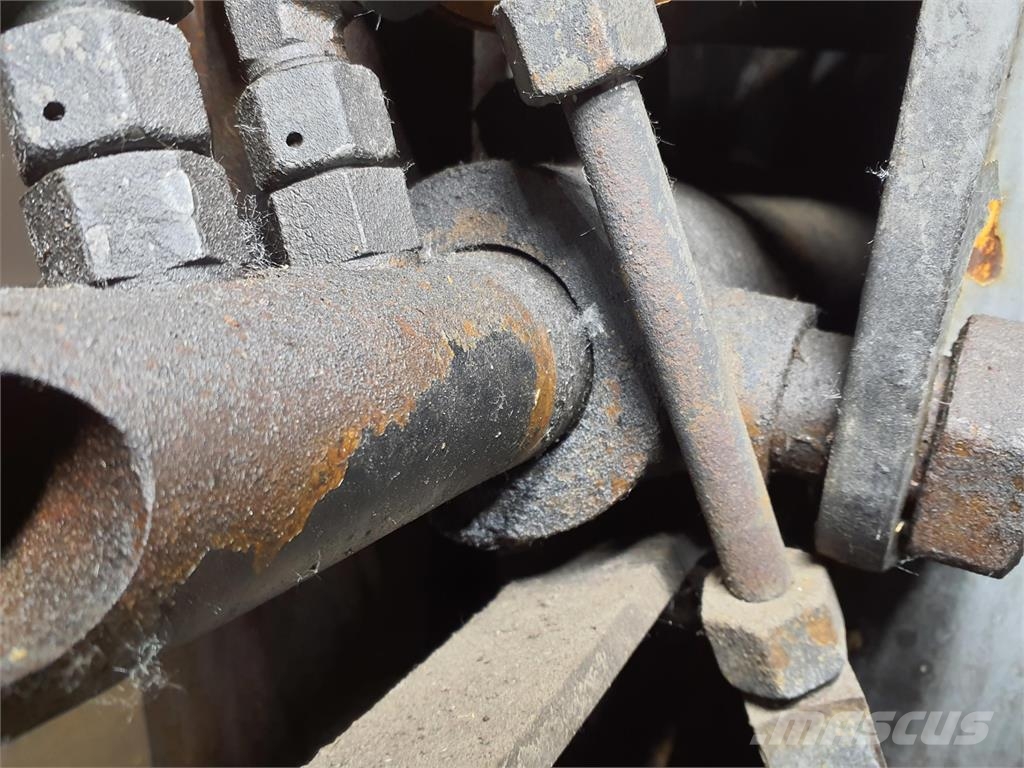 Demag AC 350-1 outrigger beam complete rear Εξαρτήματα και εξοπλισμός για γερανούς
