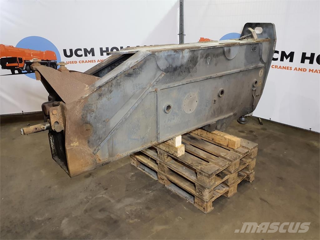 Demag AC 350-1 outrigger beam complete front Peças e equipamentos para guindastes