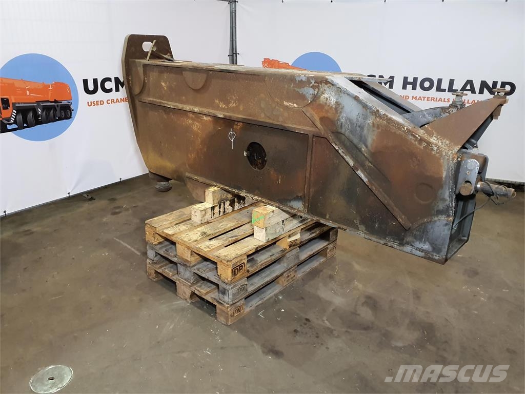 Demag AC 350-1 outrigger beam complete front Εξαρτήματα και εξοπλισμός για γερανούς