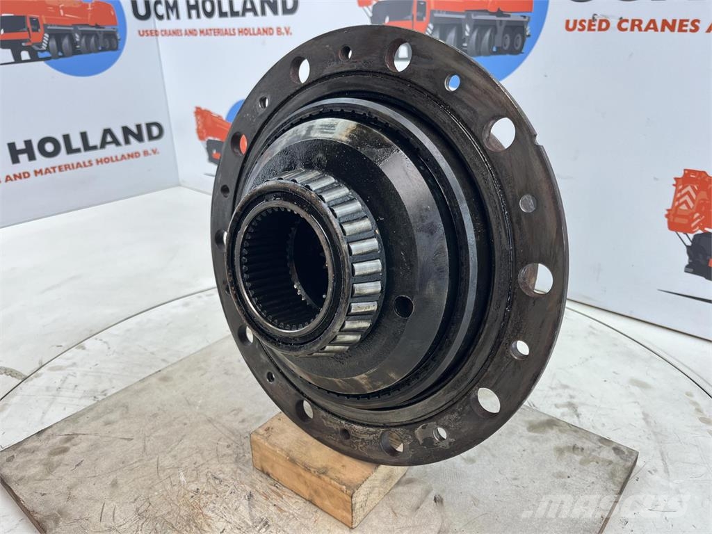 Demag AC 40-1 city planetary drive 17-24-67-32-3pl-H85-4 محور العجلة