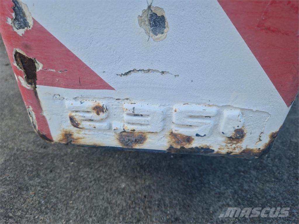 Demag AC 40 CITY counterweight 2.35T Peças e equipamentos para guindastes