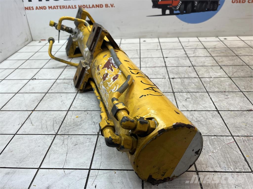 Demag AC 50 / AC 155 support cylinder front Εξαρτήματα και εξοπλισμός για γερανούς
