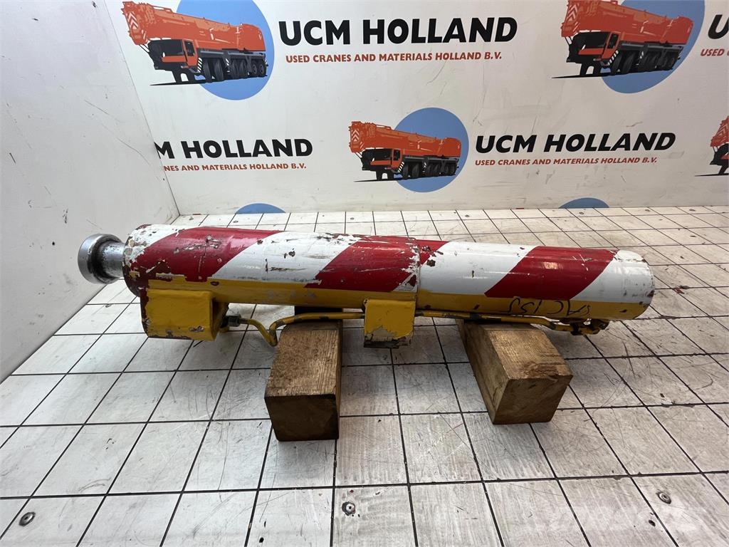 Demag AC 50 / AC 155 support cylinder front Εξαρτήματα και εξοπλισμός για γερανούς