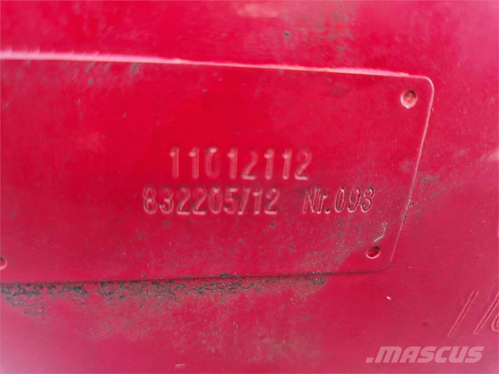 Demag AC 700 LUFFING CYLINDER right Peças e equipamentos para guindastes