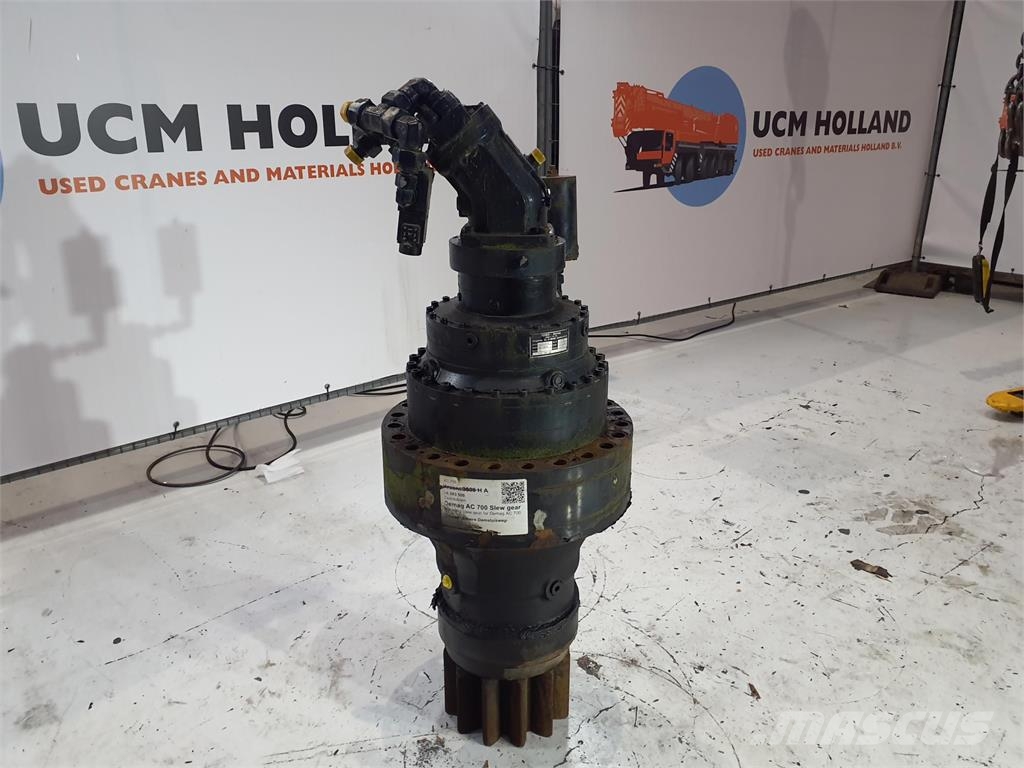 Demag AC 700 Slew gear Peças e equipamentos para guindastes