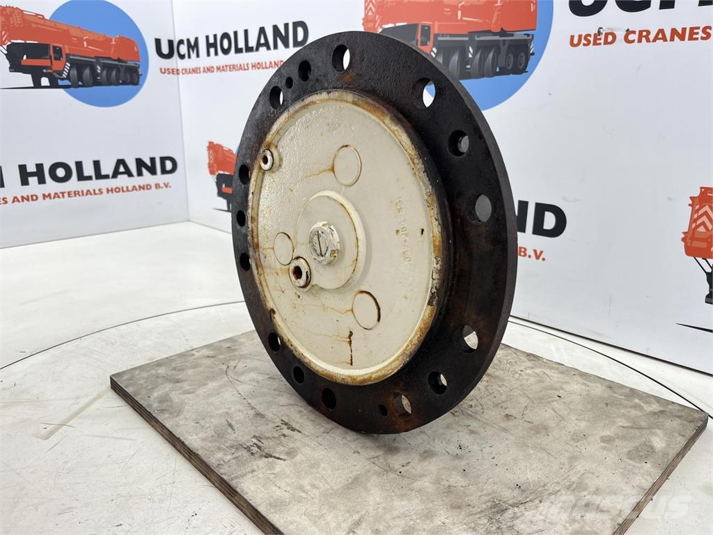 Demag HC 340 planetary gear 21-21-63-40-3pl-H14-46 محور العجلة