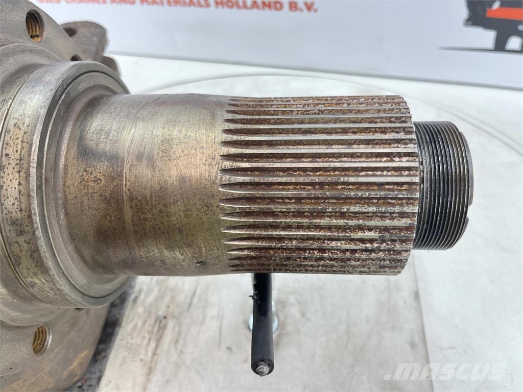 Demag HC 340 Steering knuckle 12 holes axle 3 محور العجلة