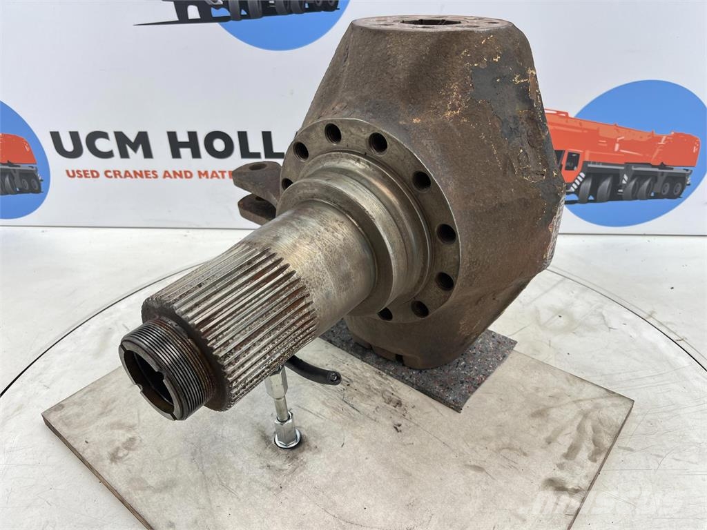 Demag HC 340 Steering knuckle 12 holes axle 6 Осі