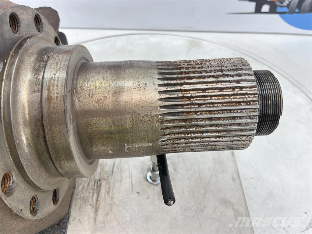 Demag HC 340 Steering knuckle 12 holes axle 3 محور العجلة