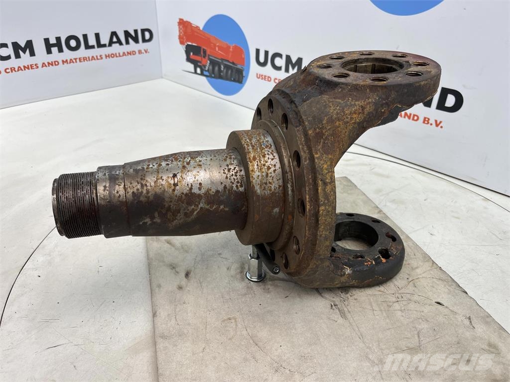 Demag HC 340 Steering knuckle 12 holes axle 2 محور العجلة