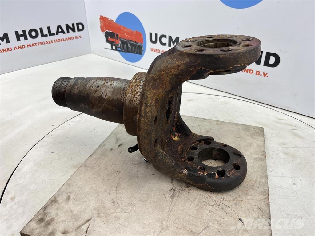 Demag HC 340 Steering knuckle 12 holes axle 2 محور العجلة