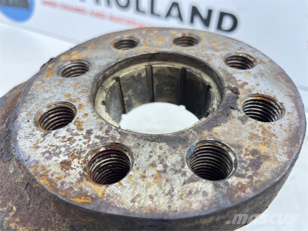 Demag HC 340 Steering knuckle 12 holes axle 2 محور العجلة