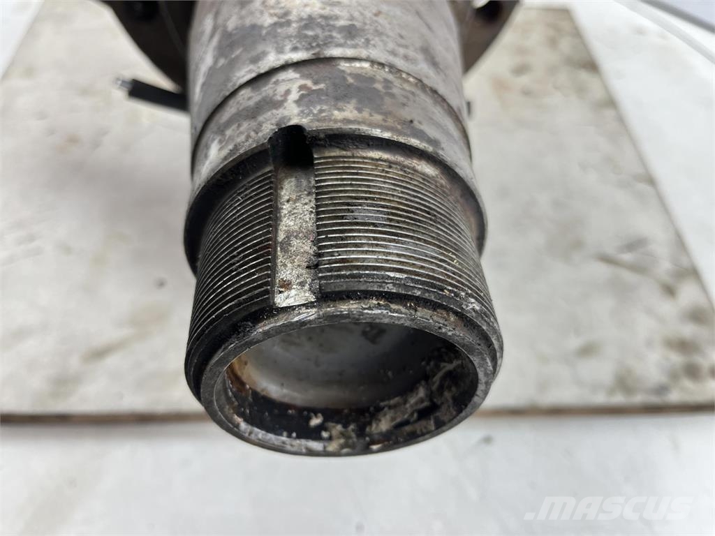 Demag HC 340 Steering knuckle 12 holes axle 2 Осі