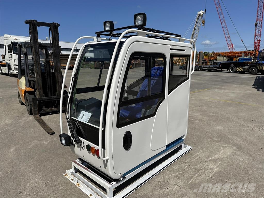 Demag Tadano/Demag upper cabs Ohjaamo ja sisusta