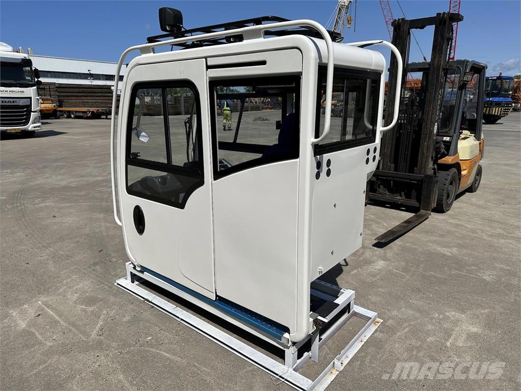 Demag Tadano/Demag upper cabs Ohjaamo ja sisusta