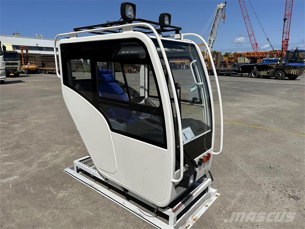 Demag Tadano/Demag upper cabs Ohjaamo ja sisusta