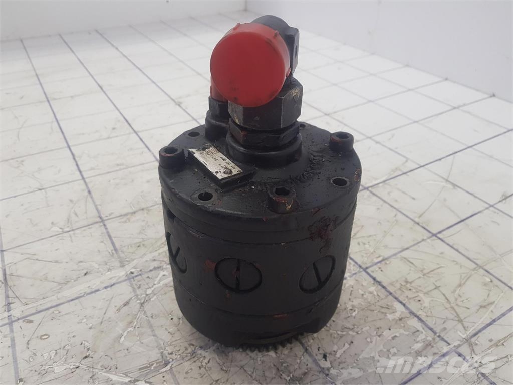 Emergency steering pump from ZF Kranar, delar och tillbehör