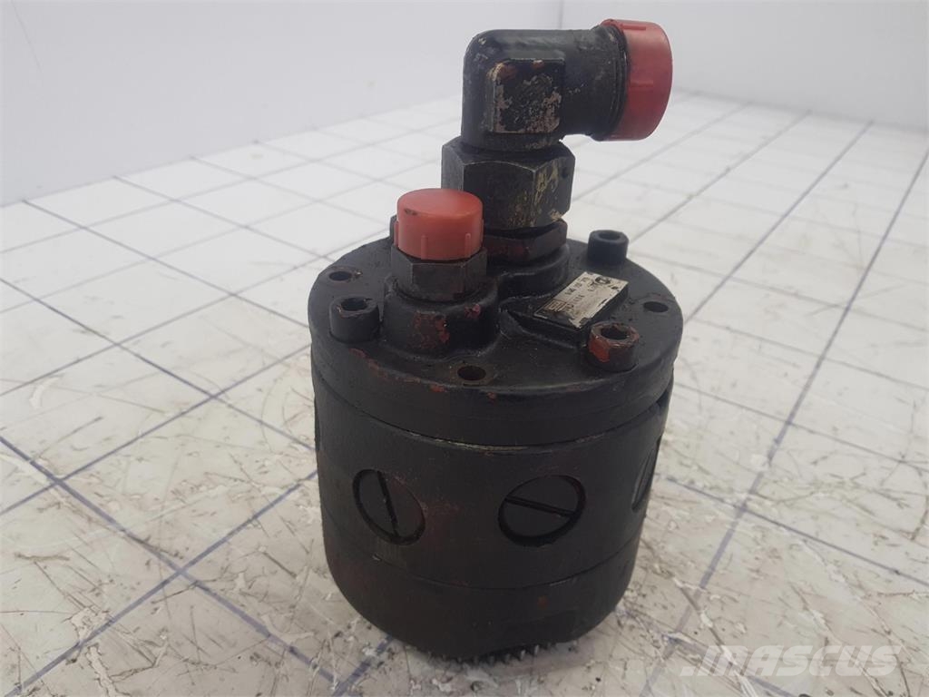 Emergency steering pump from ZF Kranar, delar och tillbehör