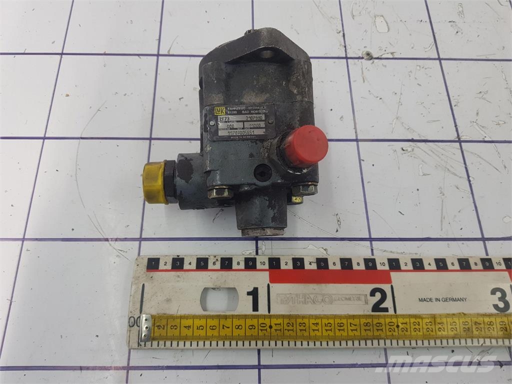 Faun ATF 60-4 Hydraulic pump LF73 起重机配件设备