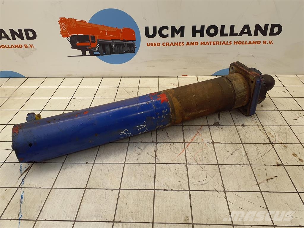Faun RTF 45 outrigger support cylinder Kran-Teile und Zubehör