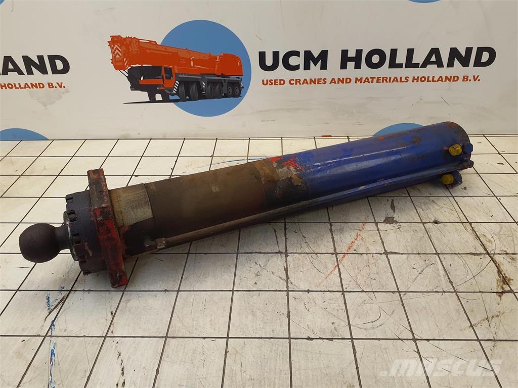 Faun RTF 45 outrigger support cylinder Kran-Teile und Zubehör
