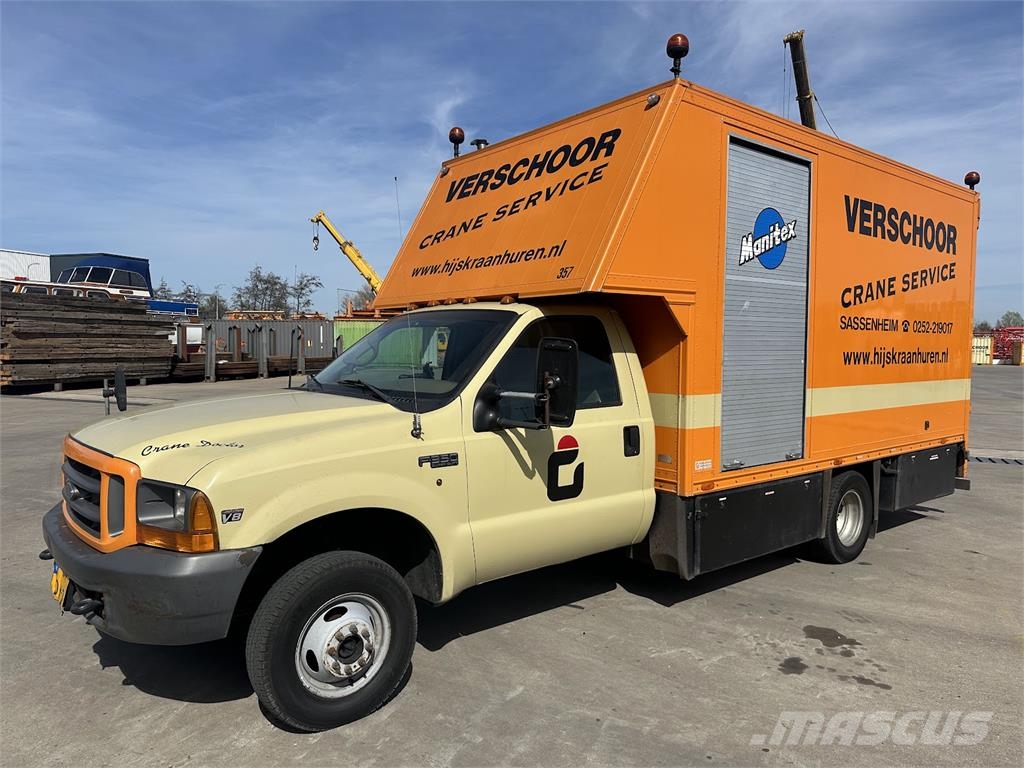 Ford F350 service truck All terrain cranes