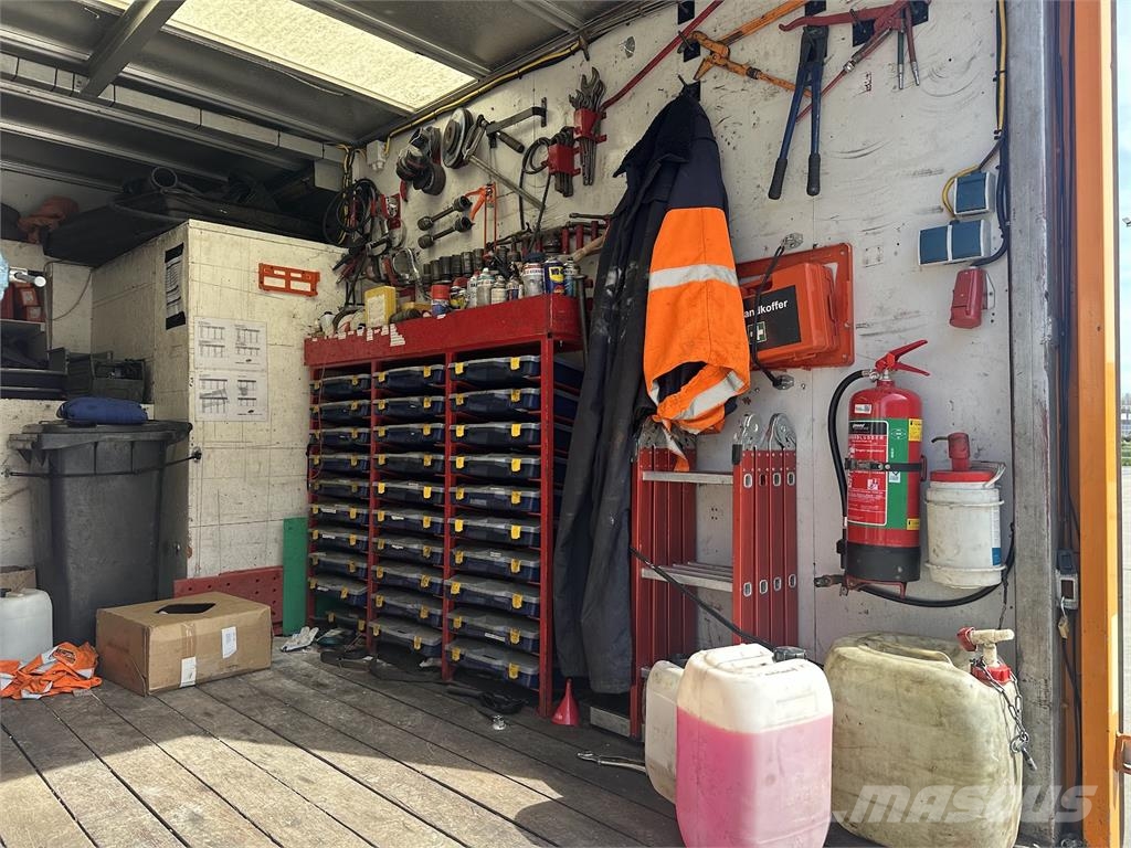 Ford F350 service truck All terrain cranes