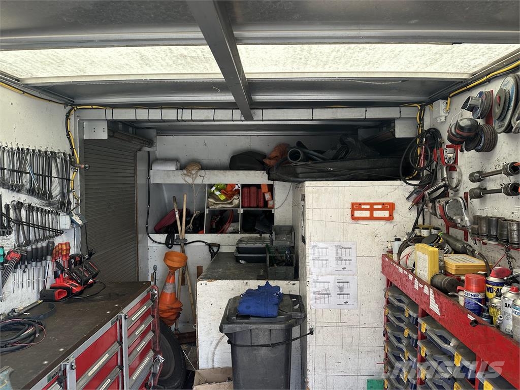 Ford F350 service truck All terrain cranes