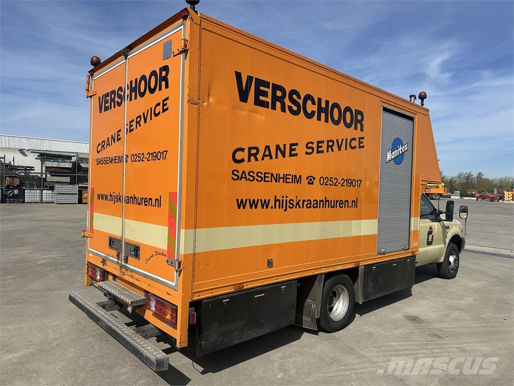 Ford F350 service truck All terrain cranes