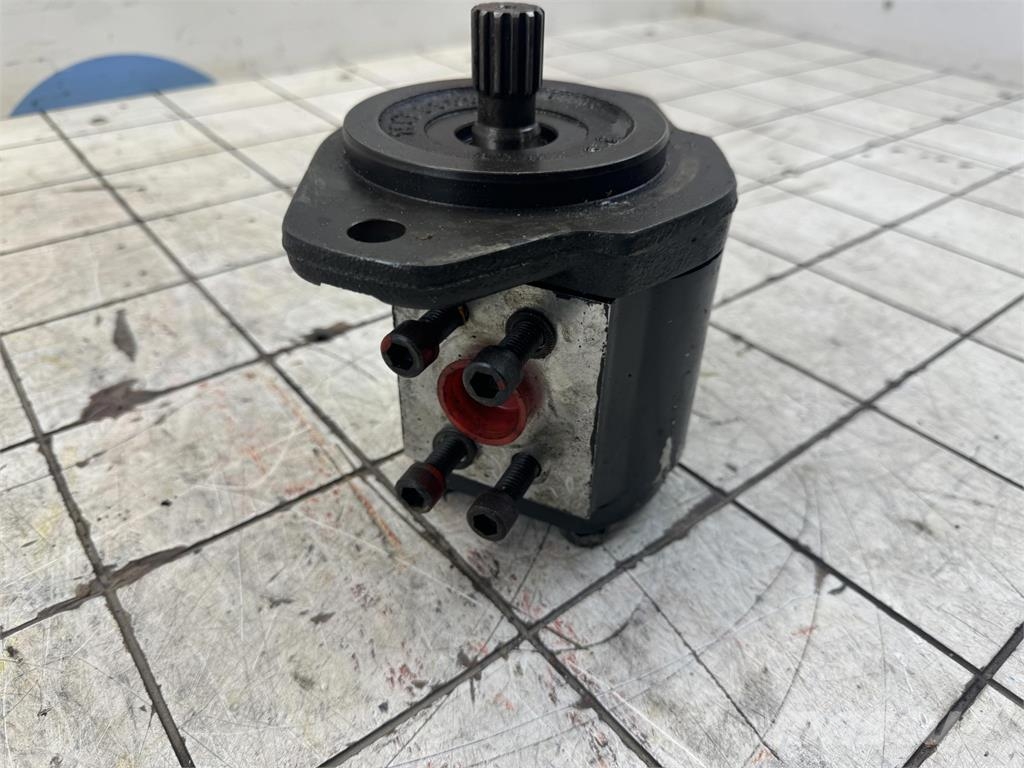 Gear pump Součásti a zařízení k jeřábům