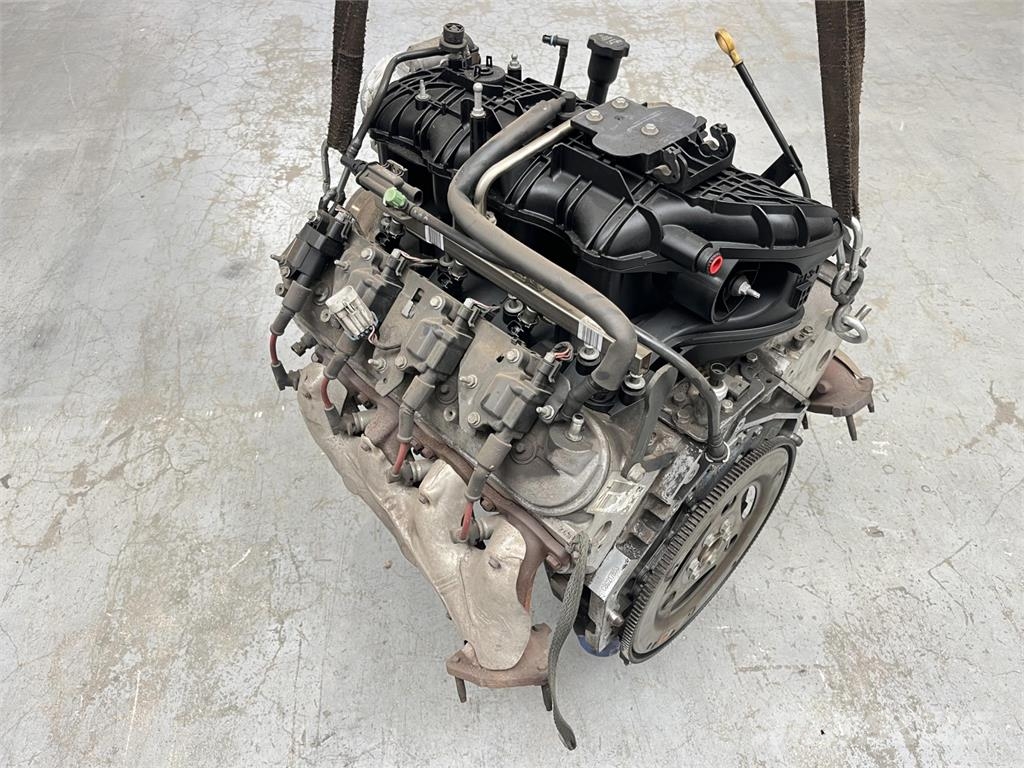 GM chevy engine 325 cu Motorer
