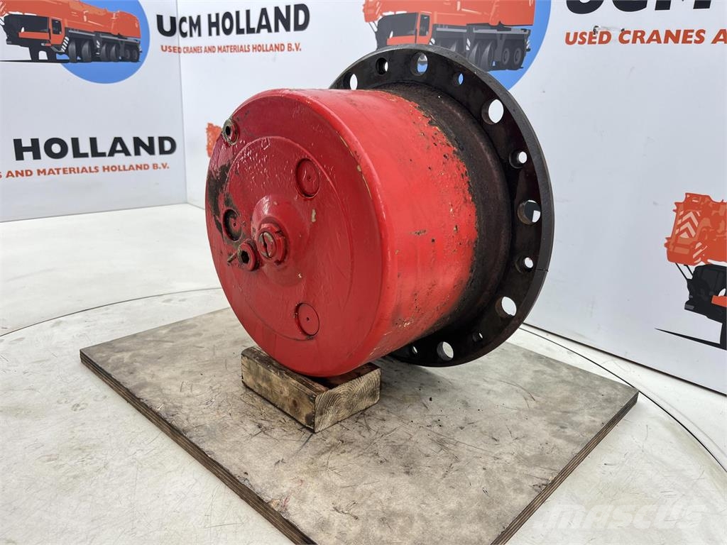 Gottwald planetary gear 25-18-62-40-3pl-H185-46 Axles