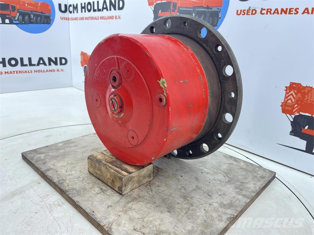 Gottwald planetary gear 25-18-62-40-3pl-H185-46 Axles