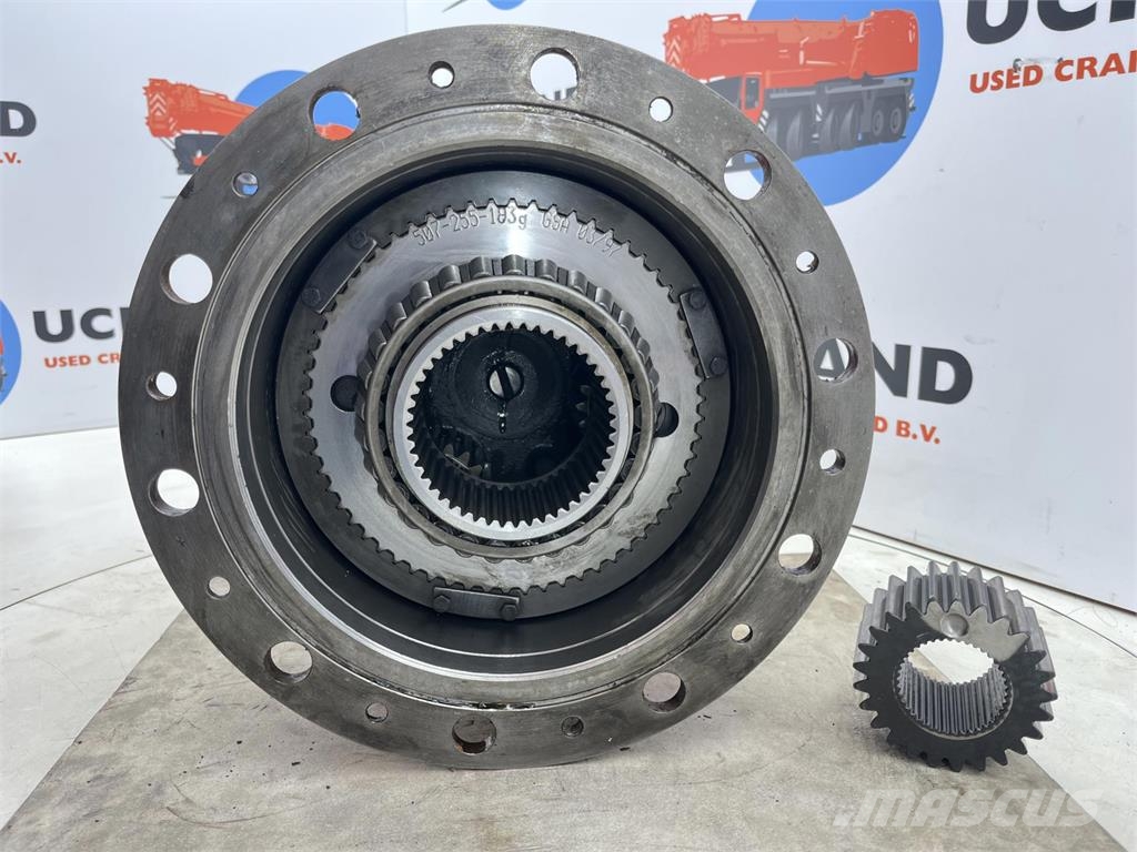 Gottwald planetary gear 25-18-62-40-3pl-H185-46 Axles