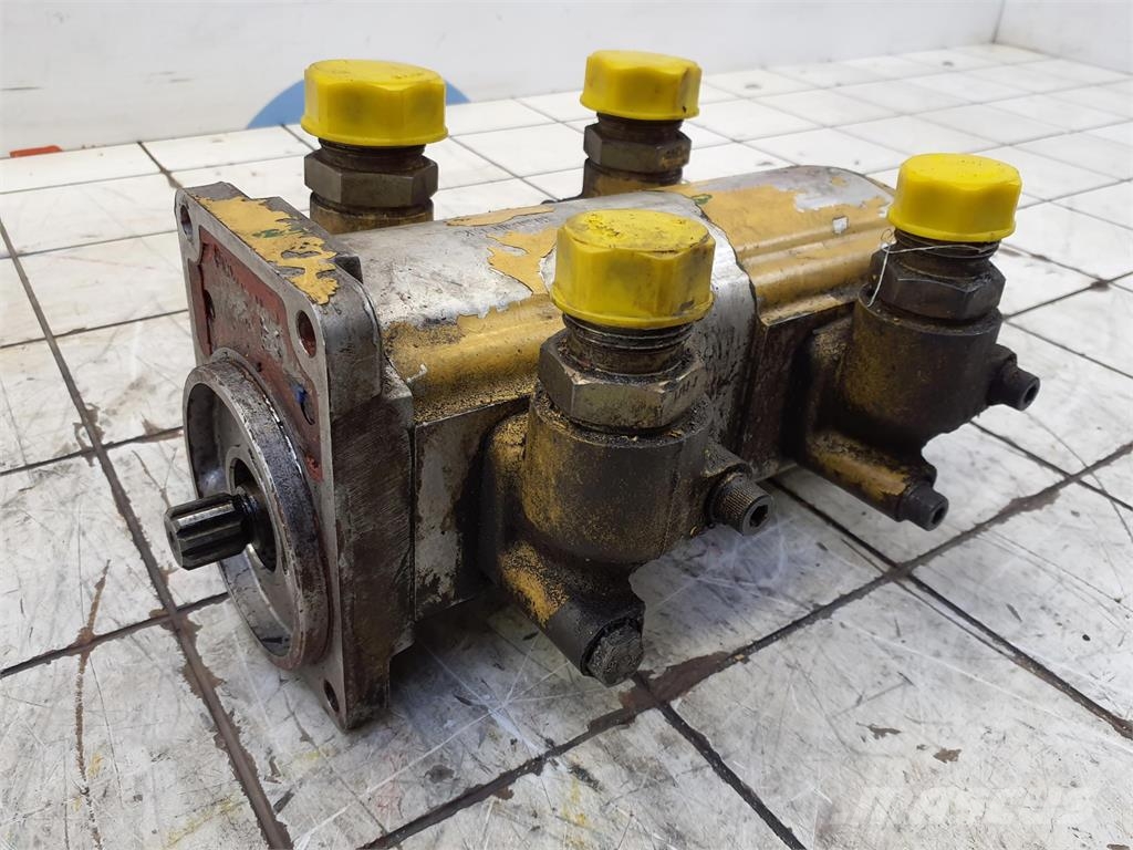 Grove AT 880 dual gear pump steering Запчасти для кранов