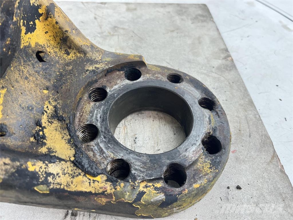 Grove AT 880 Steering knuckle 16 holes axle 2 Osovine