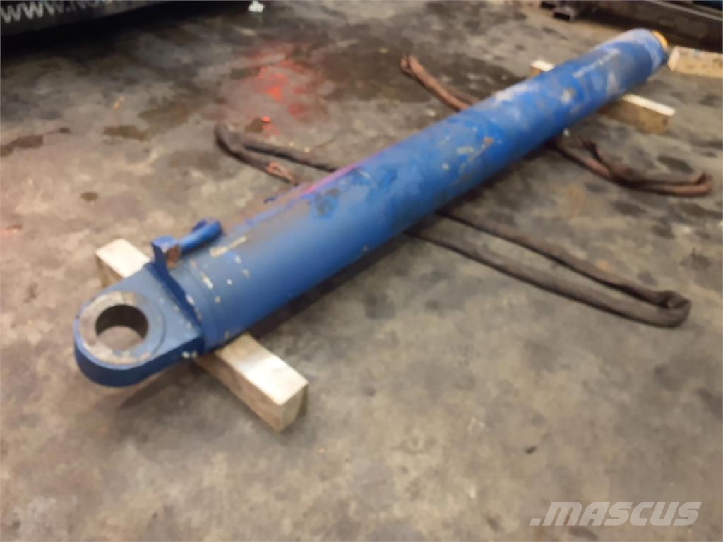 Grove GMK 3050 boom cylinder Crane spares & accessories