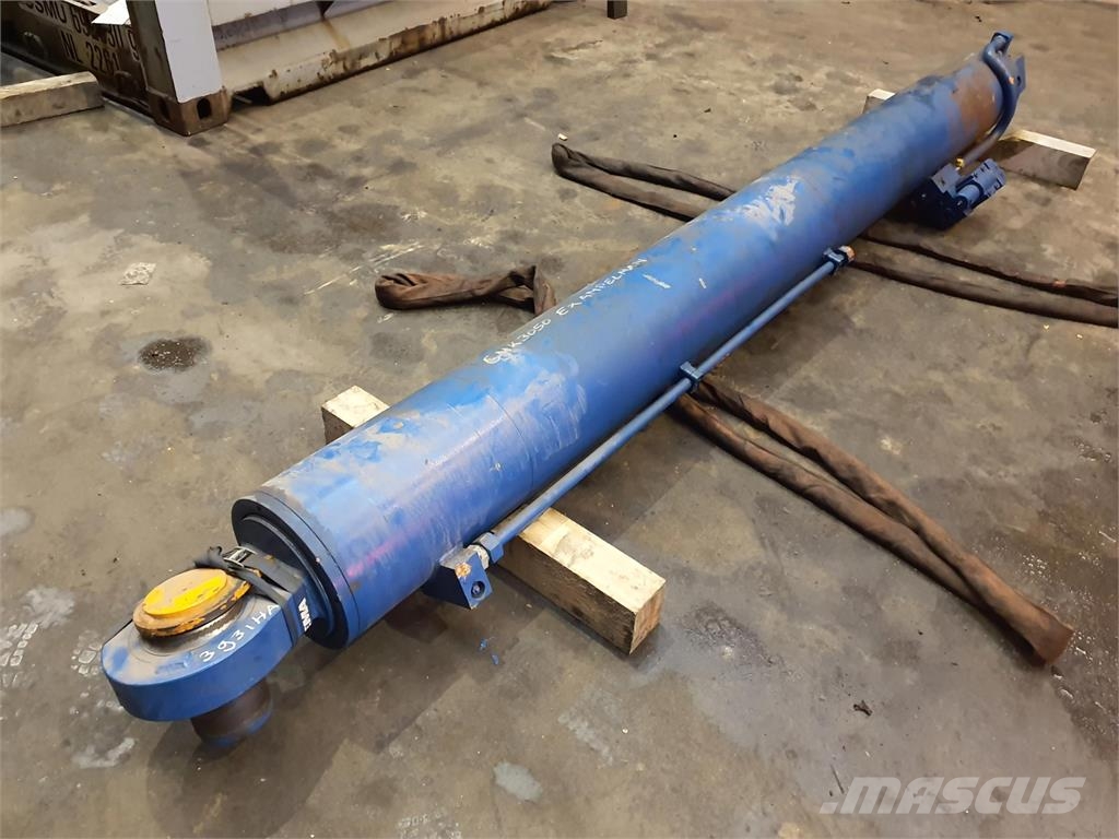 Grove GMK 3050 boom cylinder Crane spares & accessories