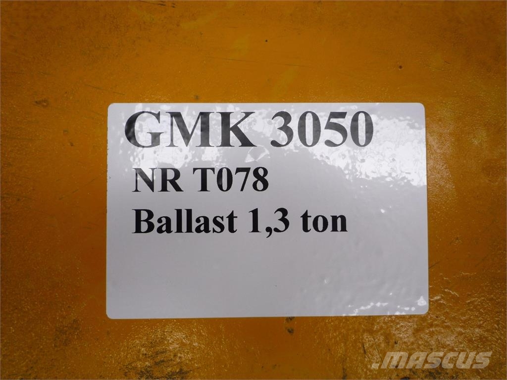 Grove GMK 3050 counterweight 1,3 ton Peças e equipamentos para guindastes