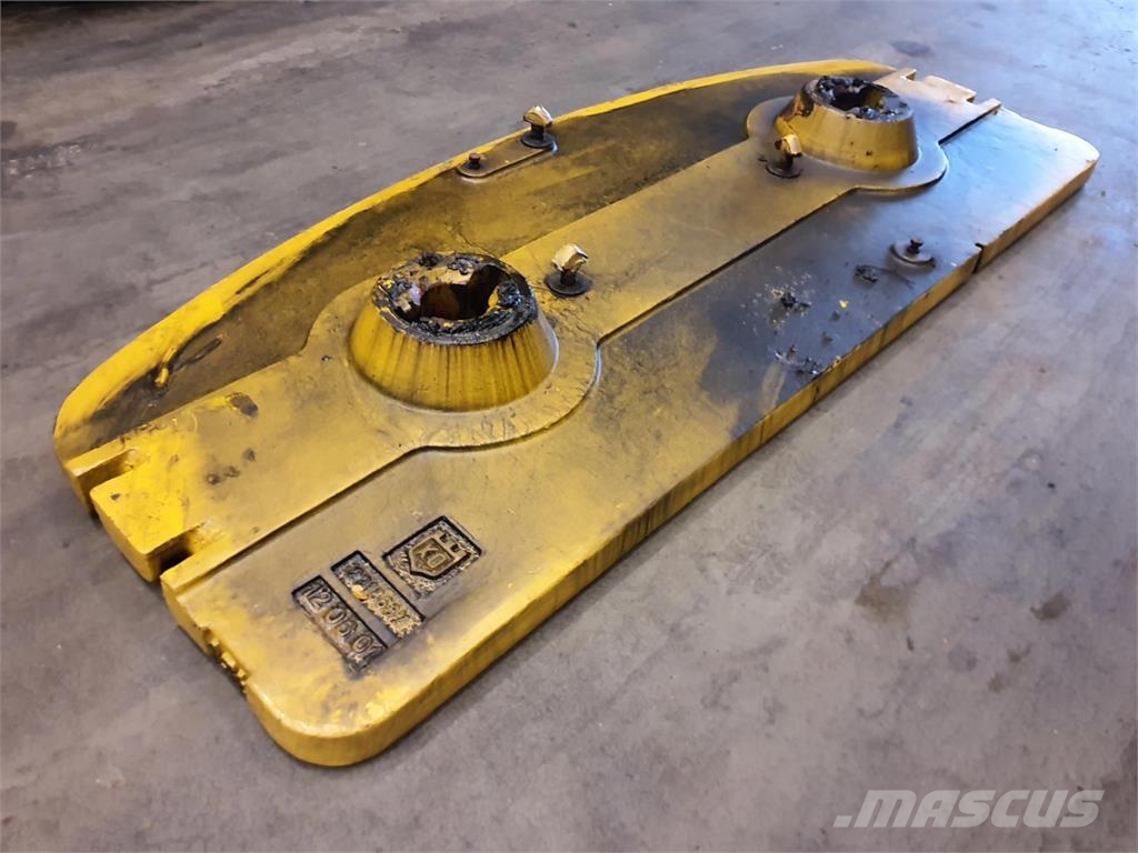 Grove GMK 3050 counterweight 1,3 ton 起重机配件设备