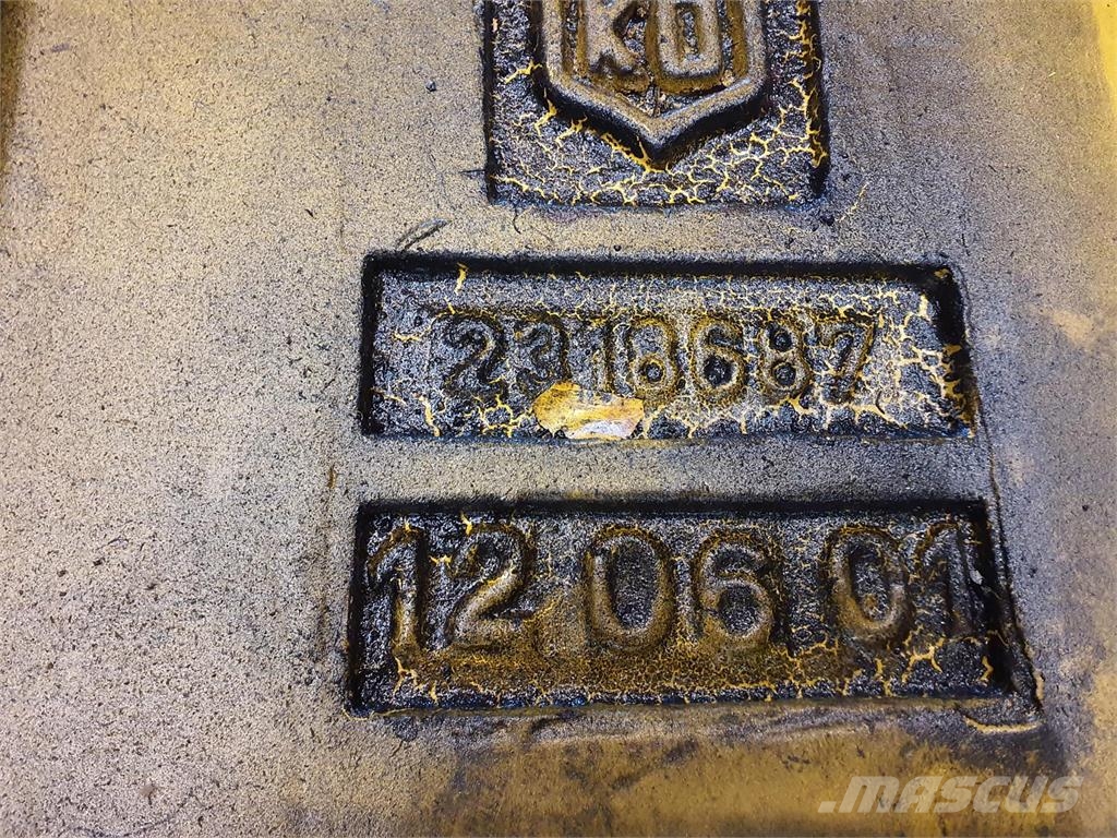 Grove GMK 3050 counterweight 1,3 ton 起重机配件设备