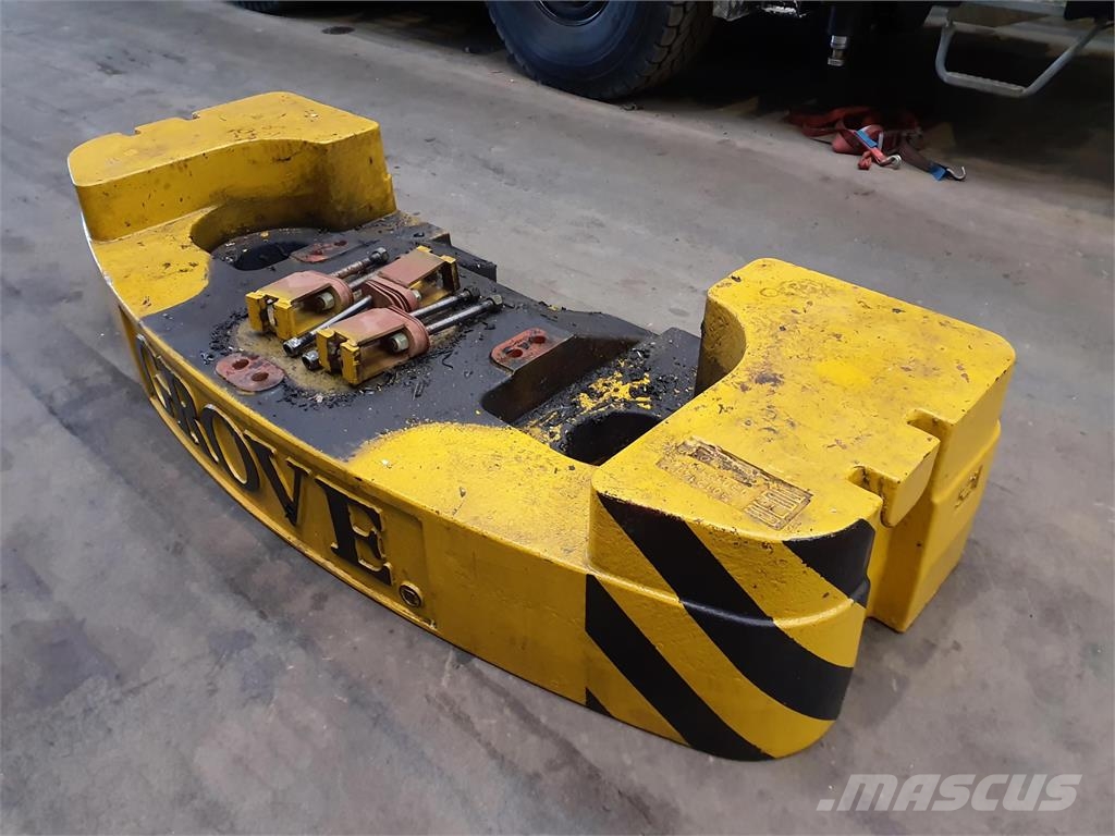 Grove GMK 3050 counterweight 5,2 ton 起重机配件设备