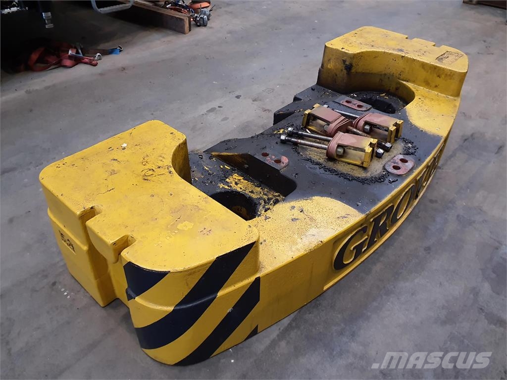 Grove GMK 3050 counterweight 5,2 ton 起重机配件设备