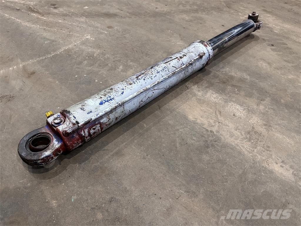 Grove GMK 3050 jib derricking cylinder Peças e equipamentos para guindastes